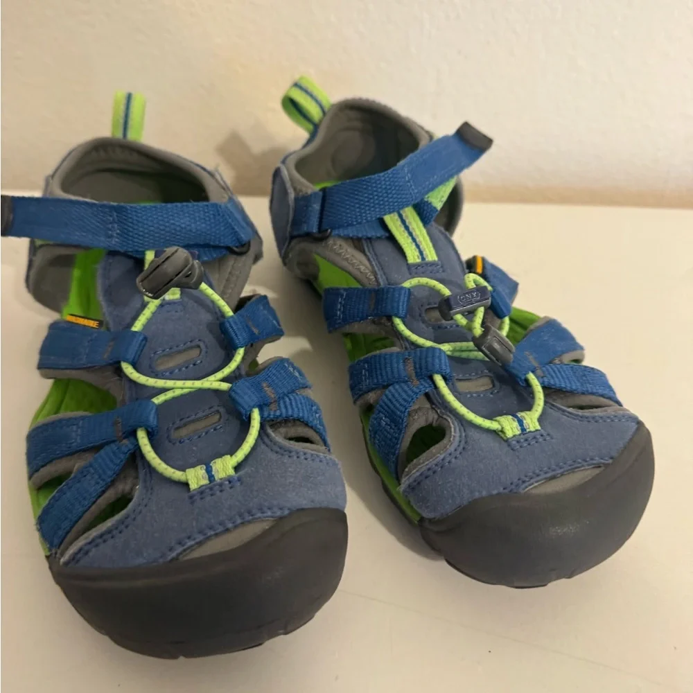Keen Boys Youth Sz 3 Blue Green Waterproof Sandals